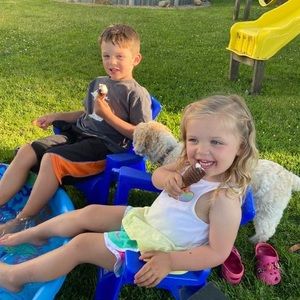 Meet your Posher, Michele